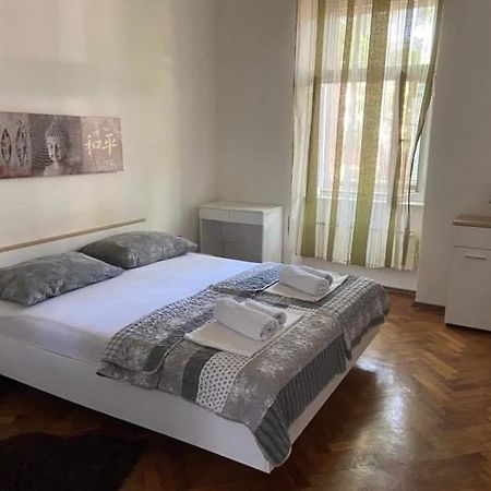 Alex Apartment Rijeka Luaran gambar