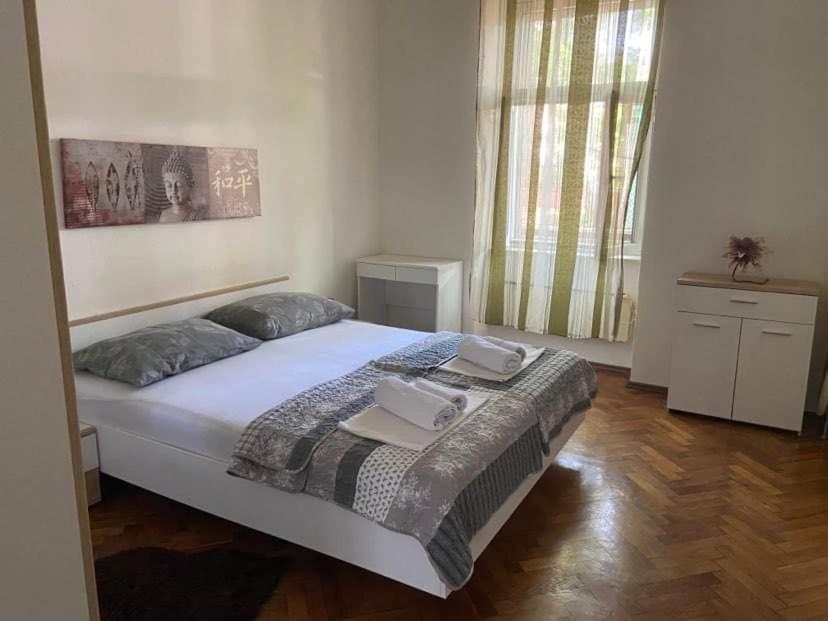 Alex Apartment Rijeka Luaran gambar