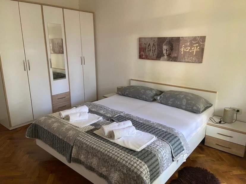 Alex Apartment Rijeka Luaran gambar
