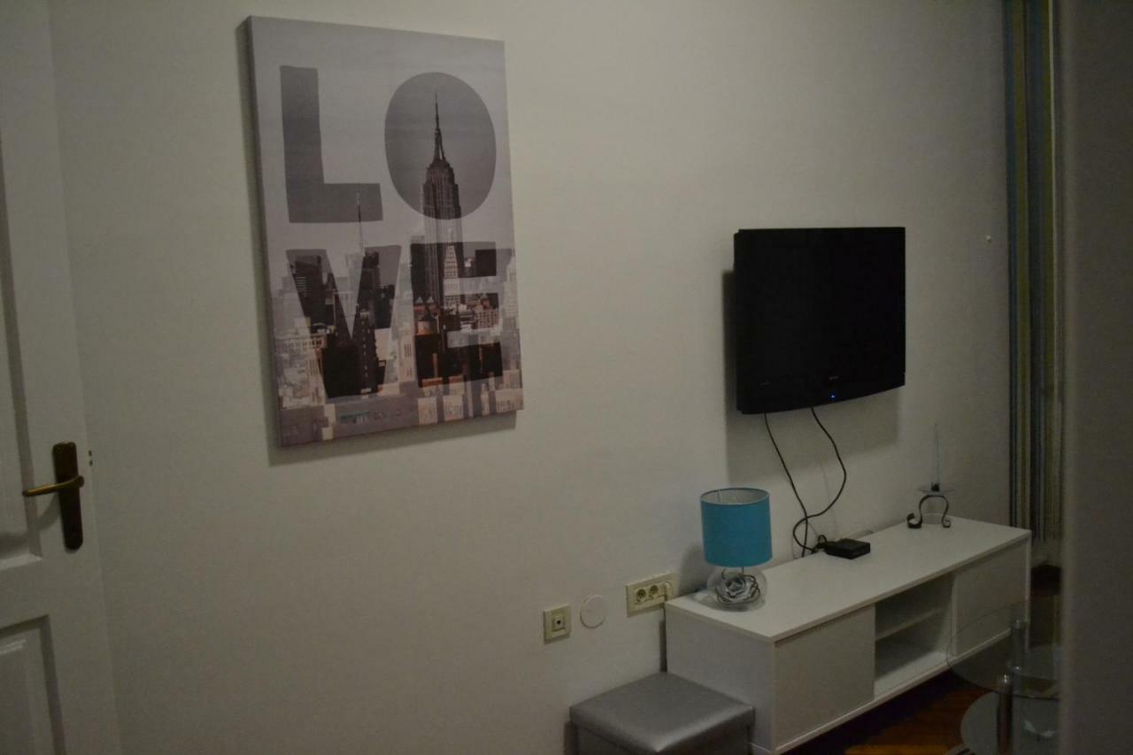 Alex Apartment Rijeka Luaran gambar
